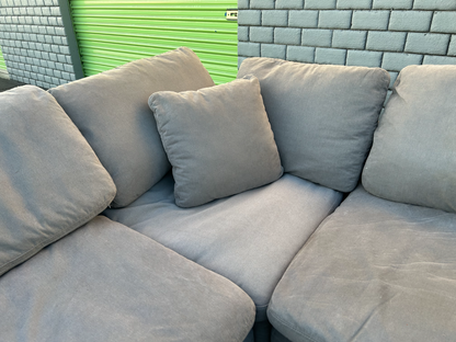 Beautiful Refurbished 🧼  Sectional Couch - Delivery Available!