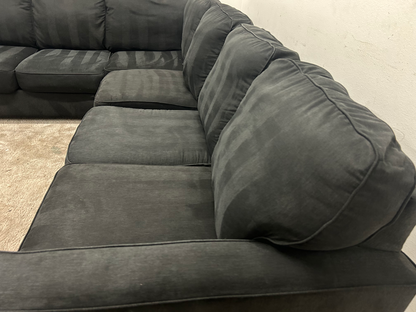 Beautiful Refurbished 🧼 Ashley's Sectional Couch - Delivery Available!