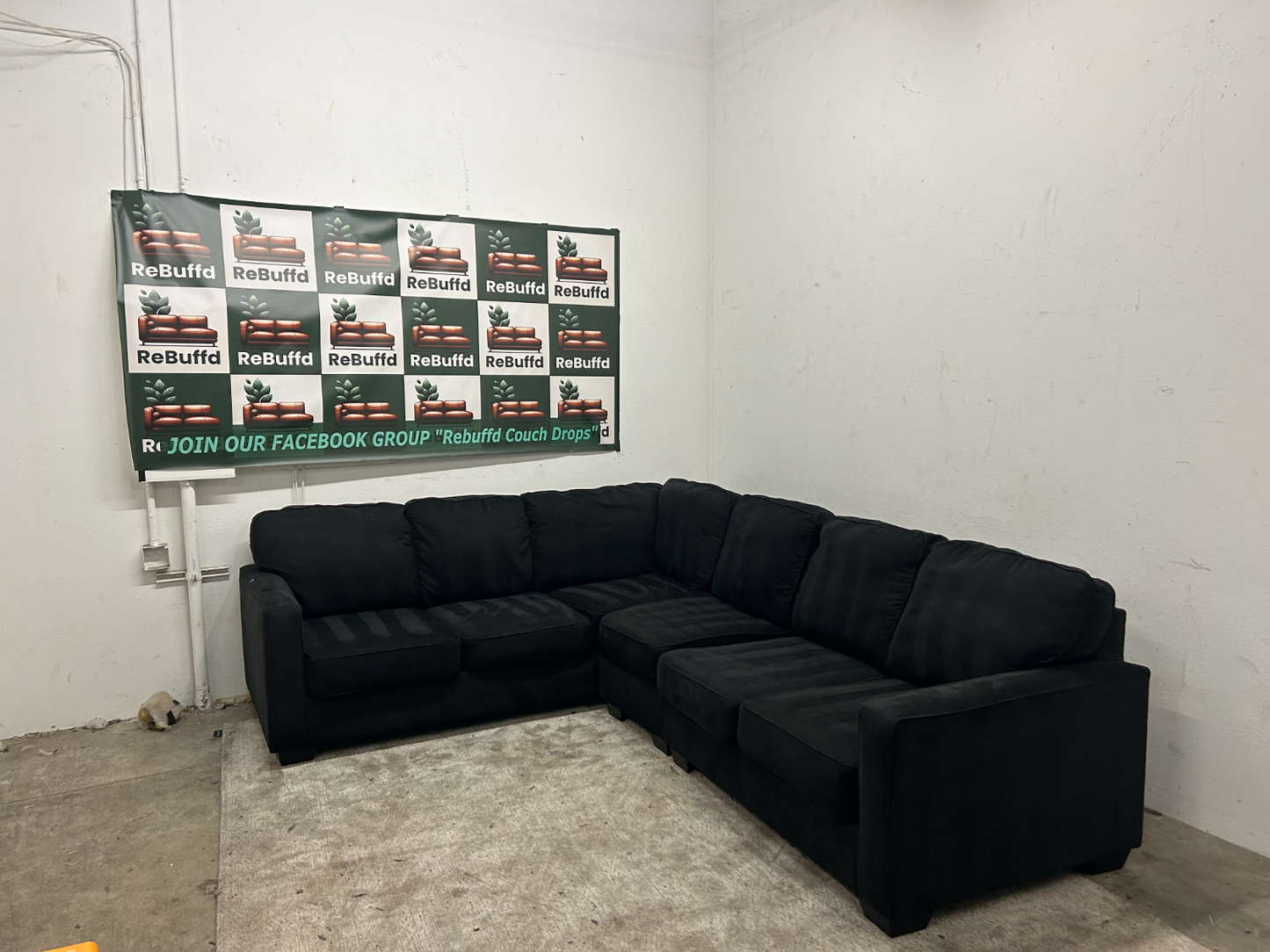 Beautiful Refurbished 🧼 Ashley's Sectional Couch - Delivery Available!