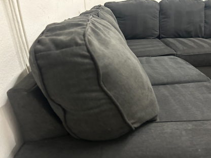 Beautiful Refurbished 🧼 Ashley's Sectional Couch - Delivery Available!