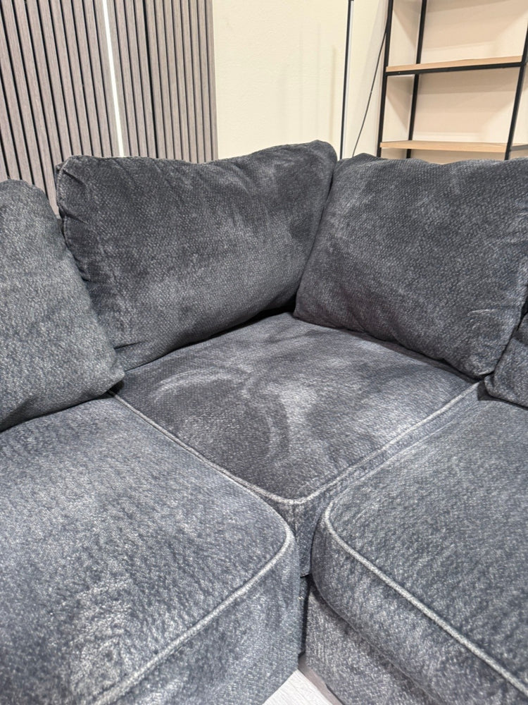 Ashley Rawcliffe 3 Piece Sectional Sofa