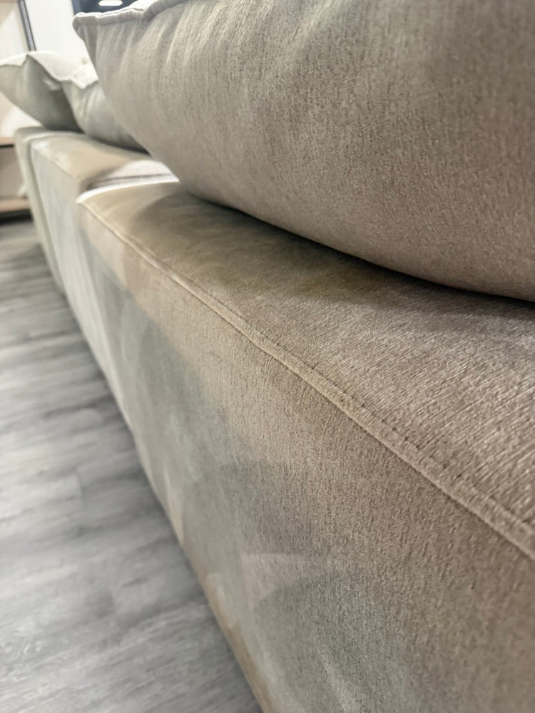 Aiden & Ivy Sereen 6 Piece Modular Sofa